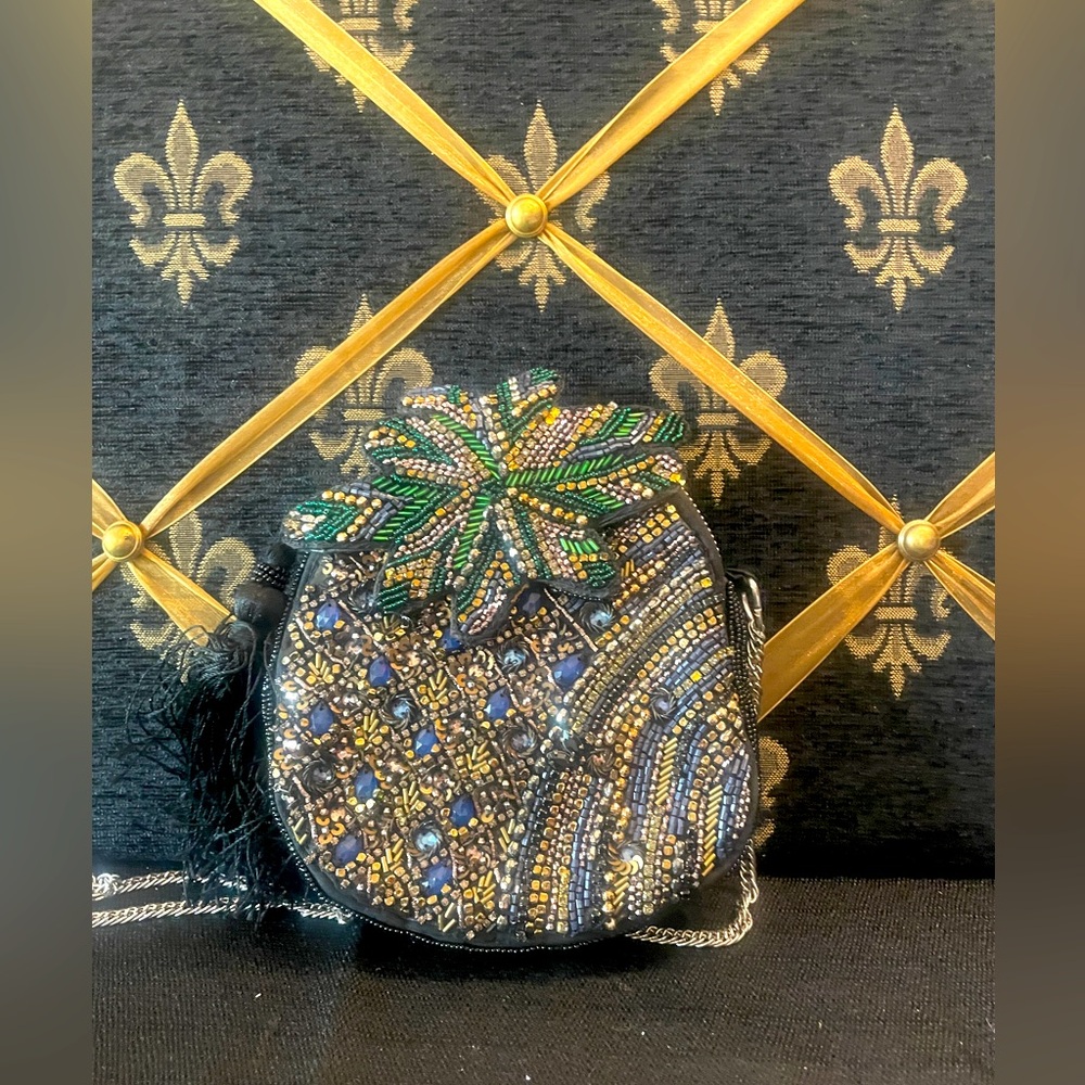 ZARA HANDMADE BEADED EMBELLISHED PINEAPPLE SMALL CROSSBODY SHOULDER BAG